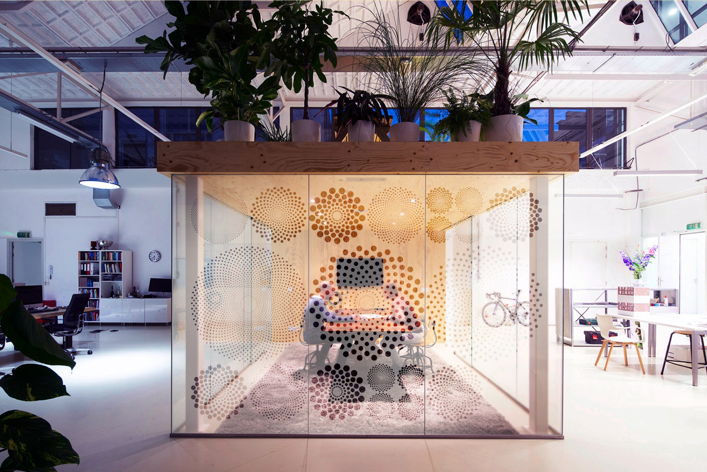 612d1284b41524e5109aebec_DistractionPattern